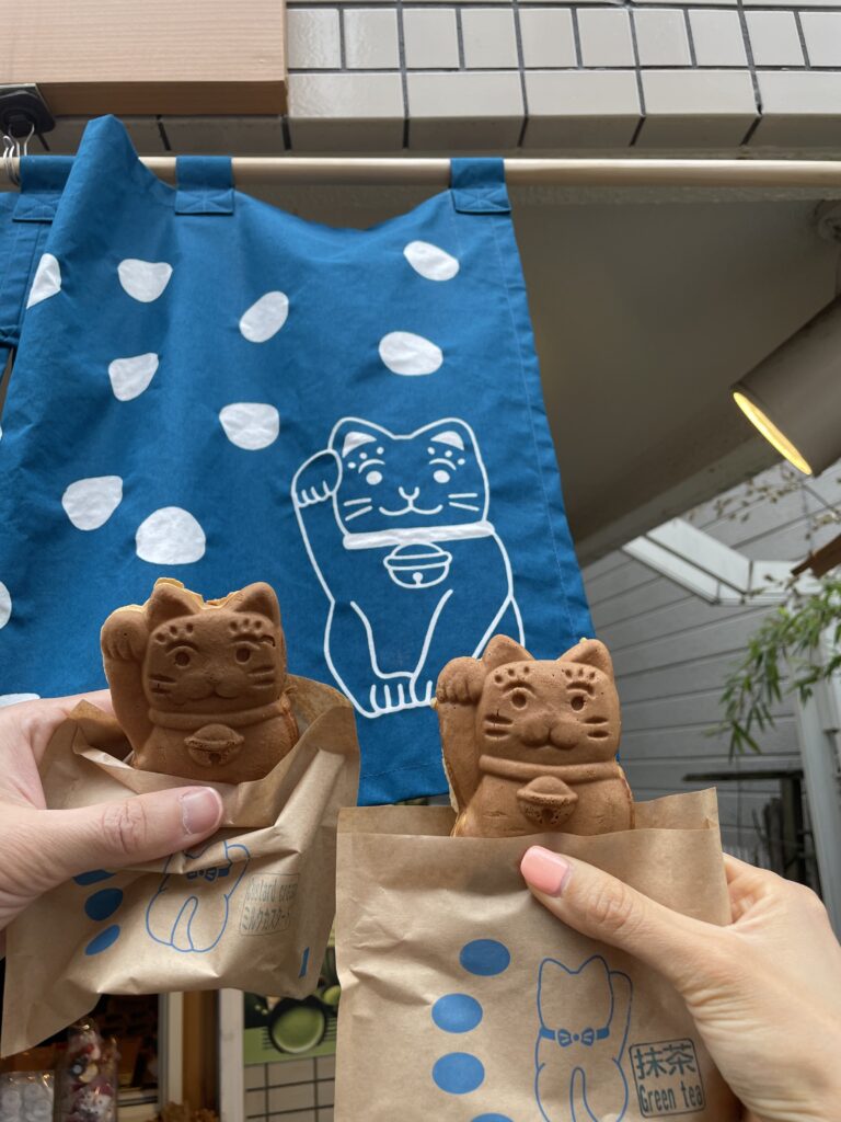 Beckoning cat-shaped sponge cakes from Rarasand Tokyo near Gotokuji Temple, maneki-neko inspired Japanese sweets