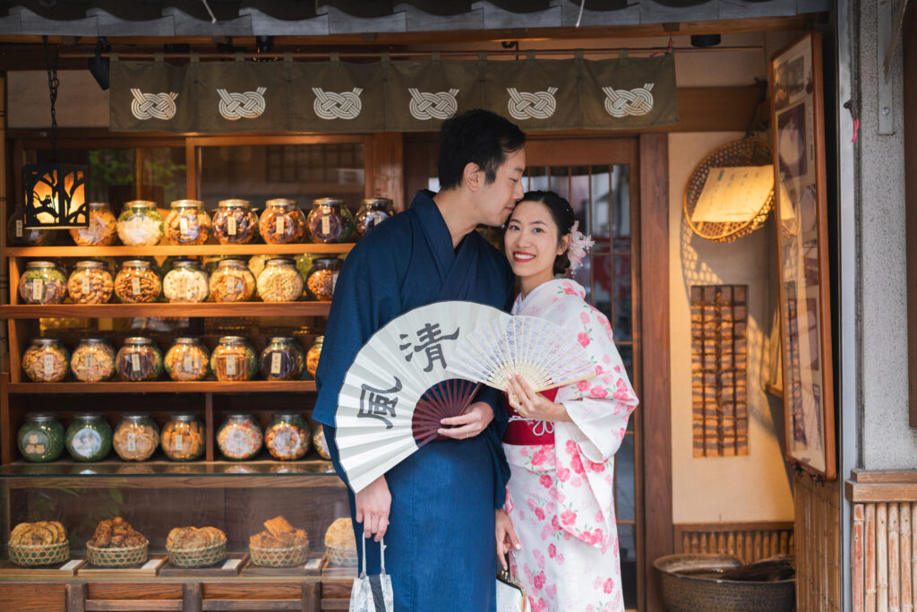 Couple dressed in kimono capturing memories during photoshoot in Asakusa