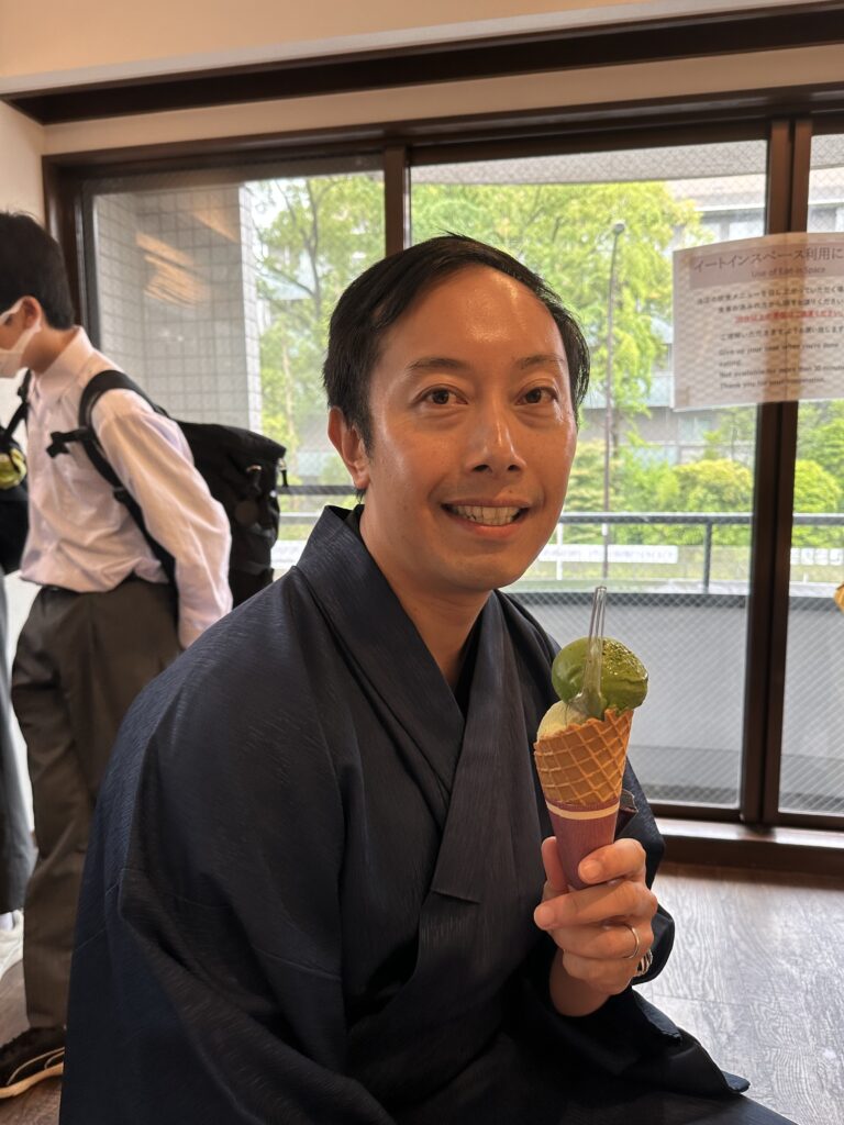 Tasting the authentic matcha gelato at Suzukien in Asakusa Tokyo